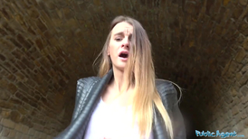 Cute tattooed teen is sucking his stiff dong outdoors
